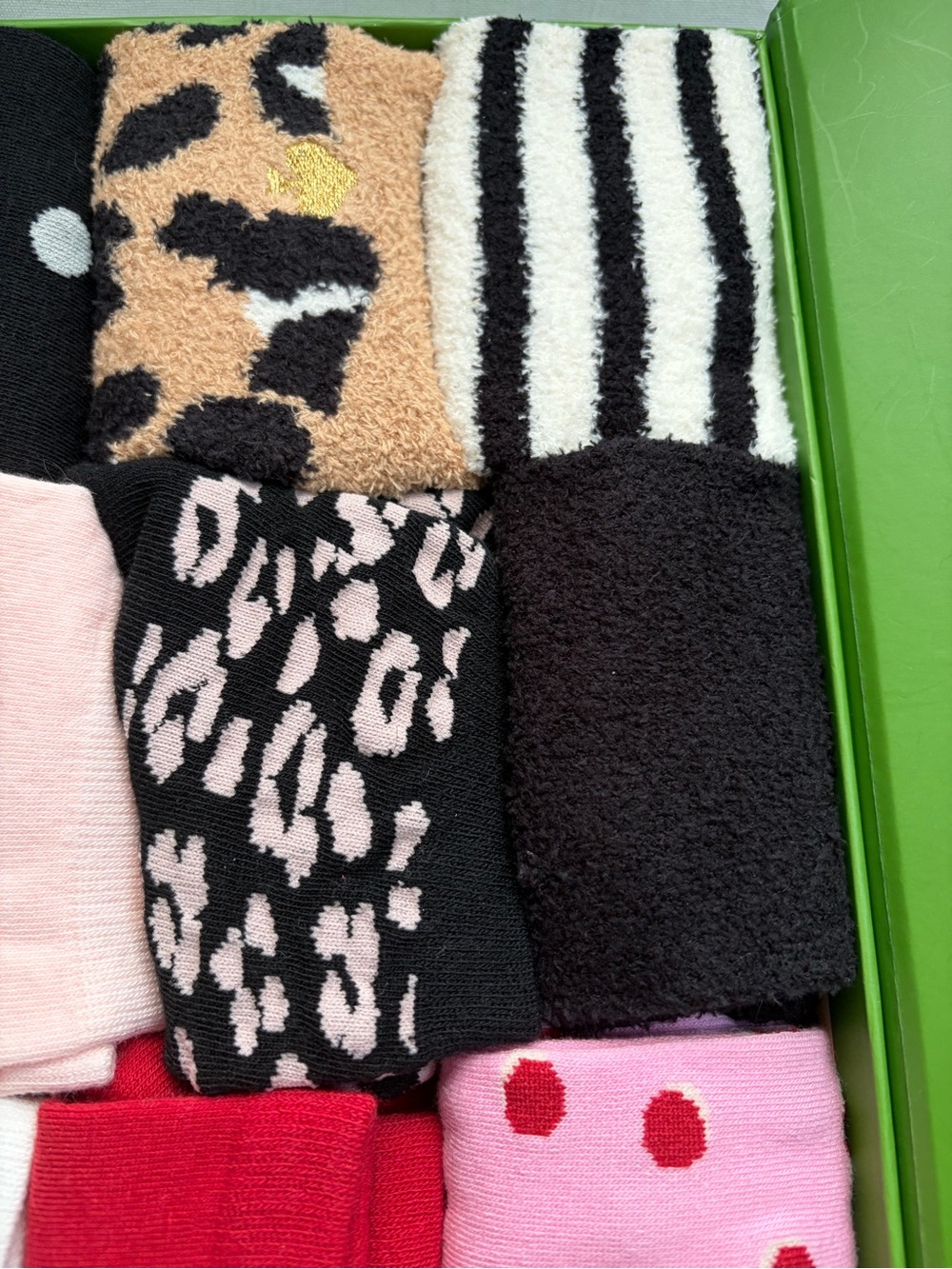 kate spade sock gift box set of 10 pairs of assorted socks - solids & patterns. - Picture 5 of 7